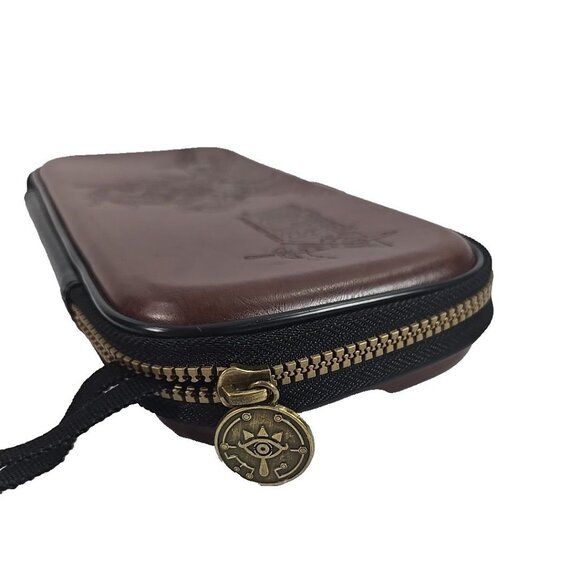 The Legend of Zelda Breath of the Wild Switch Case Brown Embossed Carrying Bag - Picture 4 of 9